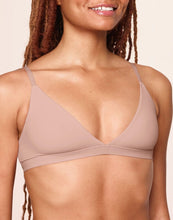 Load image into Gallery viewer, nueskin Jenn Wireless Triangle Bralette in color Rose Cloud and shape bralette
