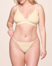 Load image into Gallery viewer, nueskin Jenn Wireless Triangle Bralette in color Dawn and shape bralette
