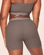 Load image into Gallery viewer, nueskin Hena Rib Cotton Shorts in color Deep Taupe and shape shortie

